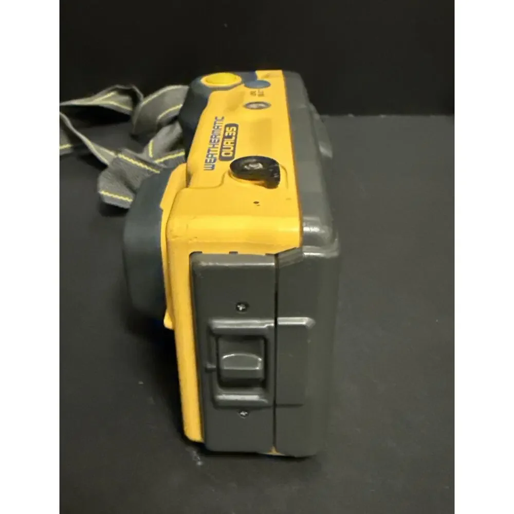Minolta Weathermatic Dual 35mm Film Camera Underwater Case Strap Film Case Video